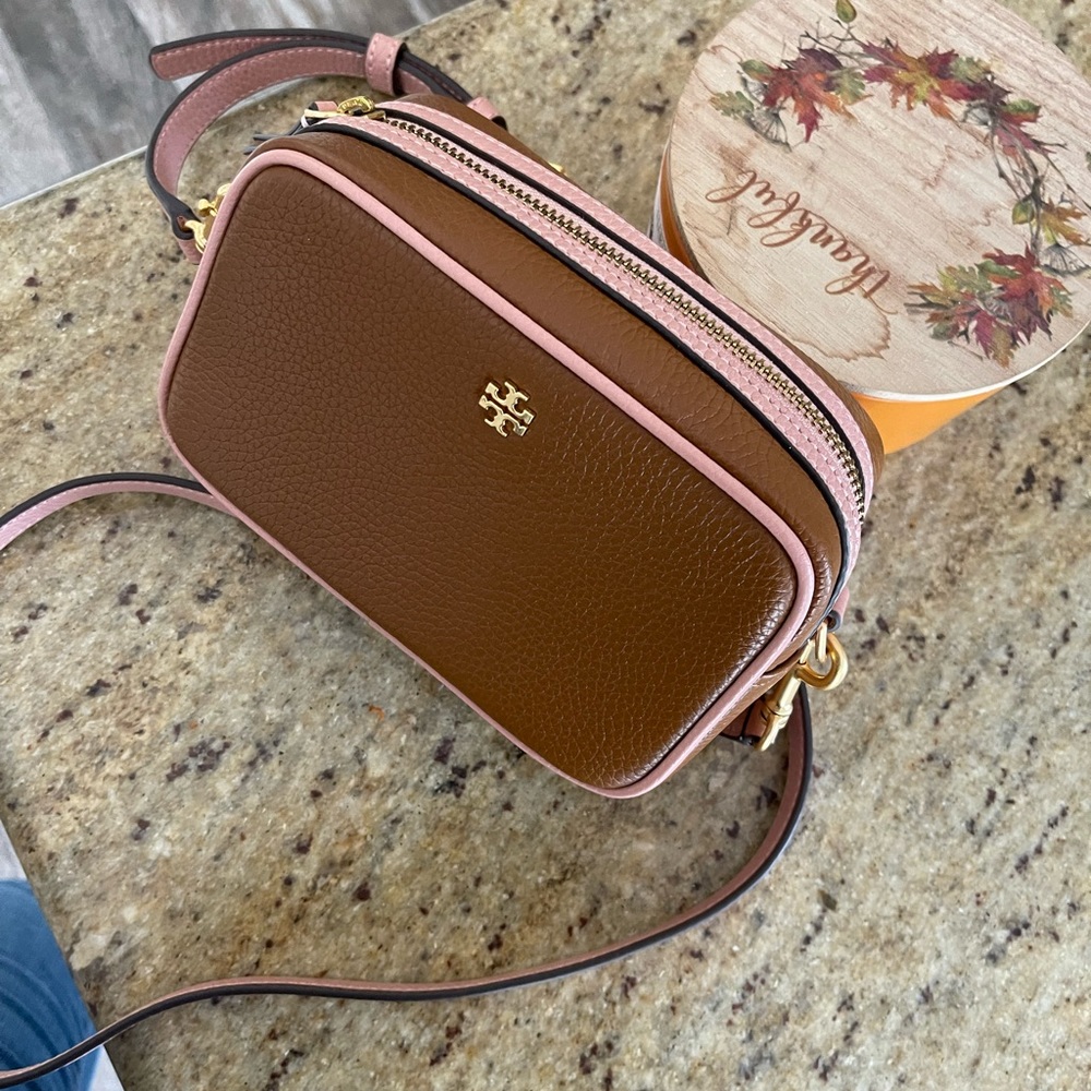 New ❤️ tory Burch leather camera bag crossbody brown - Picture 10 of 11
